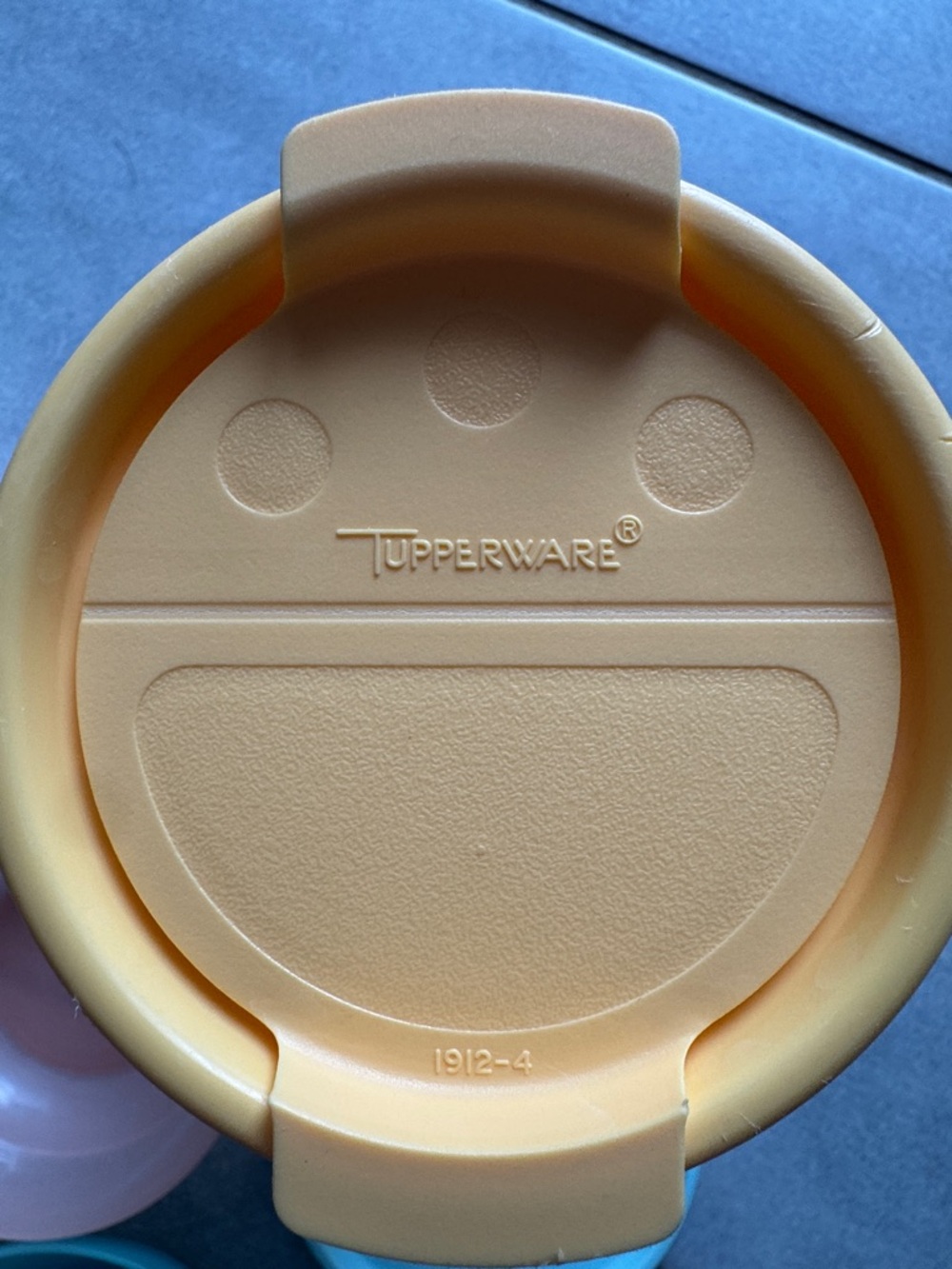 Tupperware Lidded Snack Set - Picture 2 of 3